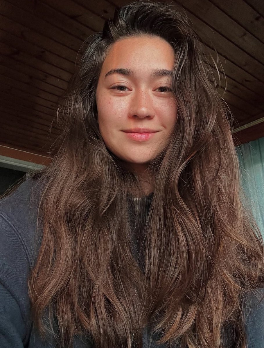 halopulsebearer's tweet image. Hello good morning???? She looks so dang good. Que hermosa KTY 🥹