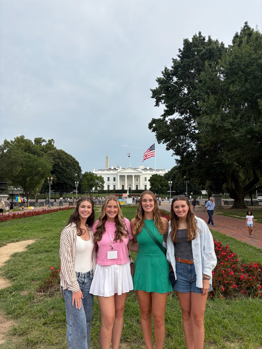 Having the best time at the NeW Leadership Retreat!