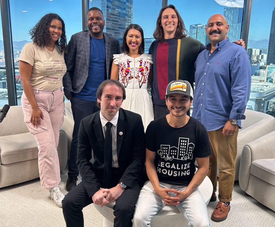 ACMelendrez's tweet image. Some interesting stuff coming down the pipeline for all you #YIMBY #Abundance Democrats out there 👀. Appreciate former Stockton Mayor and Candidate for Lieutenant Governor @MichaelDTubbs for spending time with myself and my colleagues
Stay tuned.
