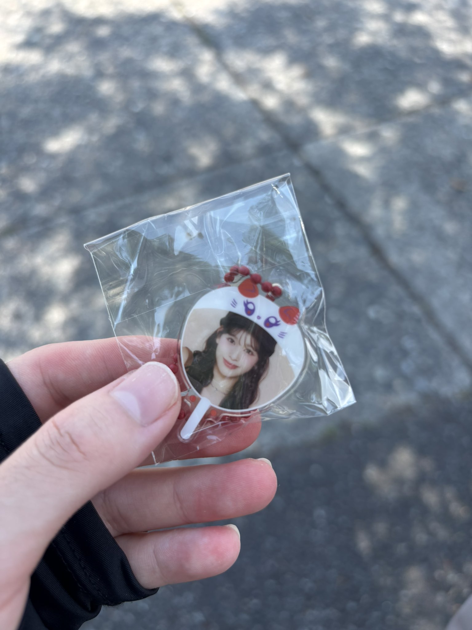 石井蘭　RA:ME ネームプレート　ミニうちわ　スプリングゴム　缶バッジ　4点 ME:I 石井蘭 カプセルトイ ミニうちわ 缶バッジ - メルカリ