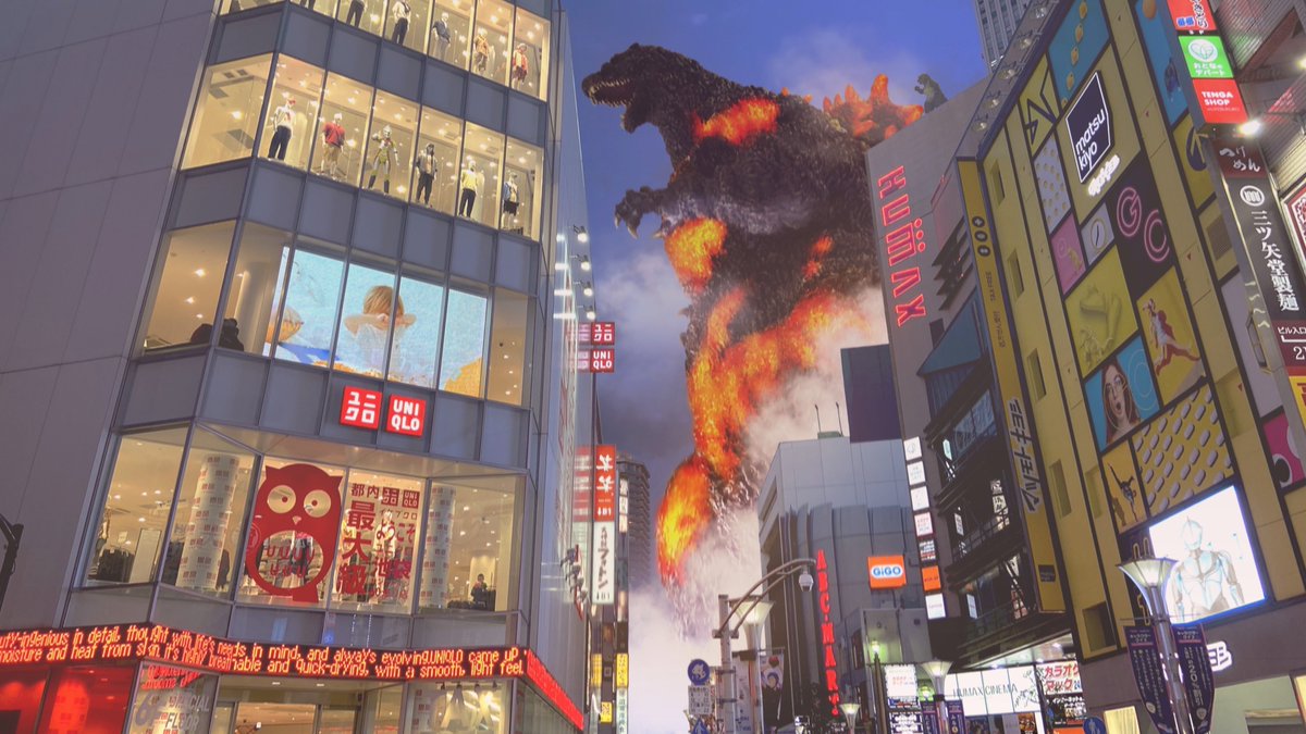 daikaizyuphoton's tweet image. 街中でモンアツのバーニングゴジラ探してたらモノホンいた🔥