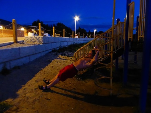 At the beach, using monkey bars, go for a 3 set 79 rep bodyweight incline pullups then add progressive resistance overload for desired effect. #Romans1:16 #fattofitnoquit #fightyoflight #fababs #icanucantoo #generationjoshua

@ facebook.com/photo/?fbid=10…