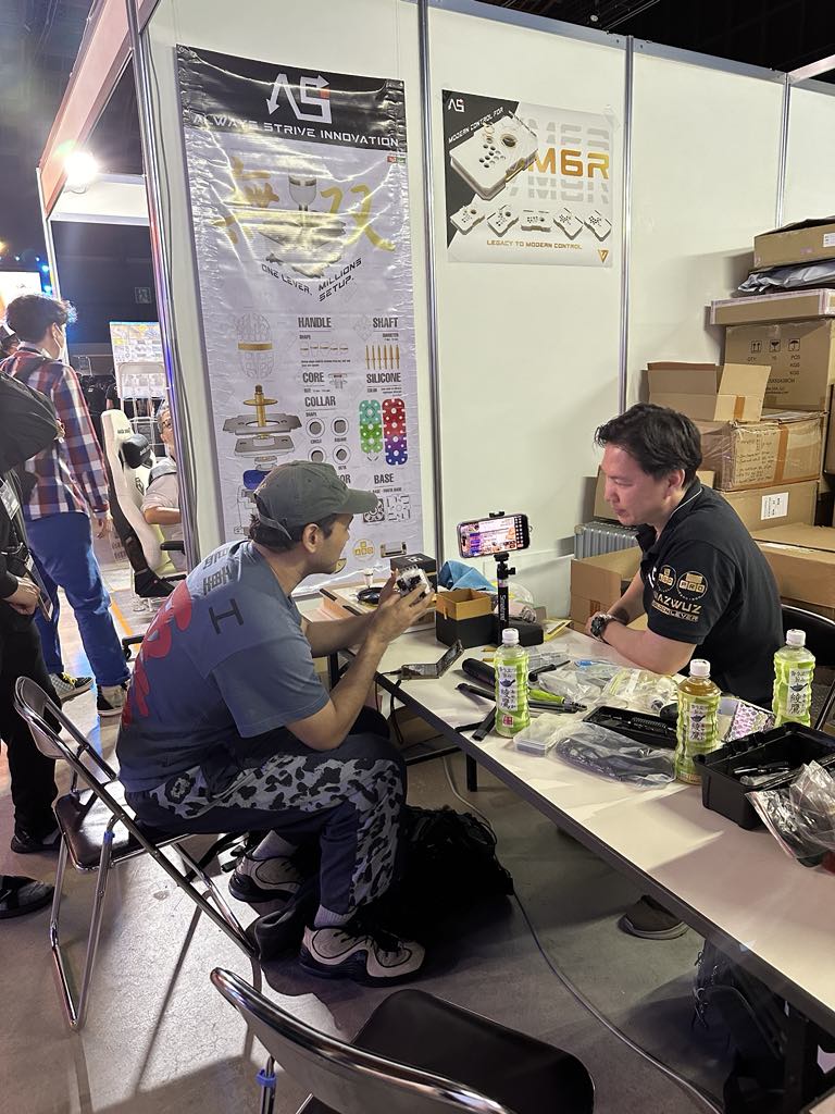 Attasa's tweet image. Attasa booth (E3) information #Evo2025 

Modding service will be available by @wazwuz and booth staff

- Assembly
- Customize
- Tuning
- Upgrade to the latest parts, etc.

ASI #GoldenLever #VM6R #LVL
Brook #FightingBoard
Qanba #Gravity
Sanwa #JLX2
Seimitsu #NOBILever