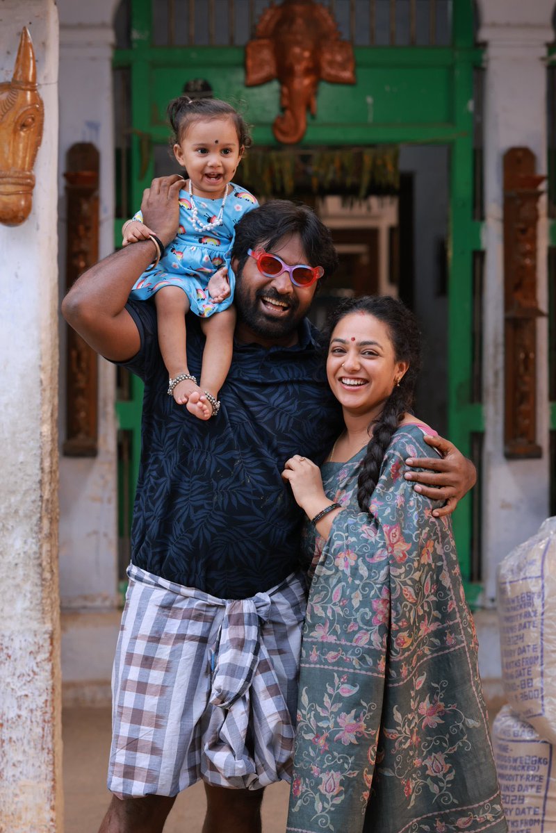 UmaaRajendra's tweet image. Excellent opening day for #ThalaivanThalaivi 💥 One of the best for @VijaySethuOffl in recent times 🤩 Expecting a packed weekend, book your tickets soon and enjoy the film with your families!!!