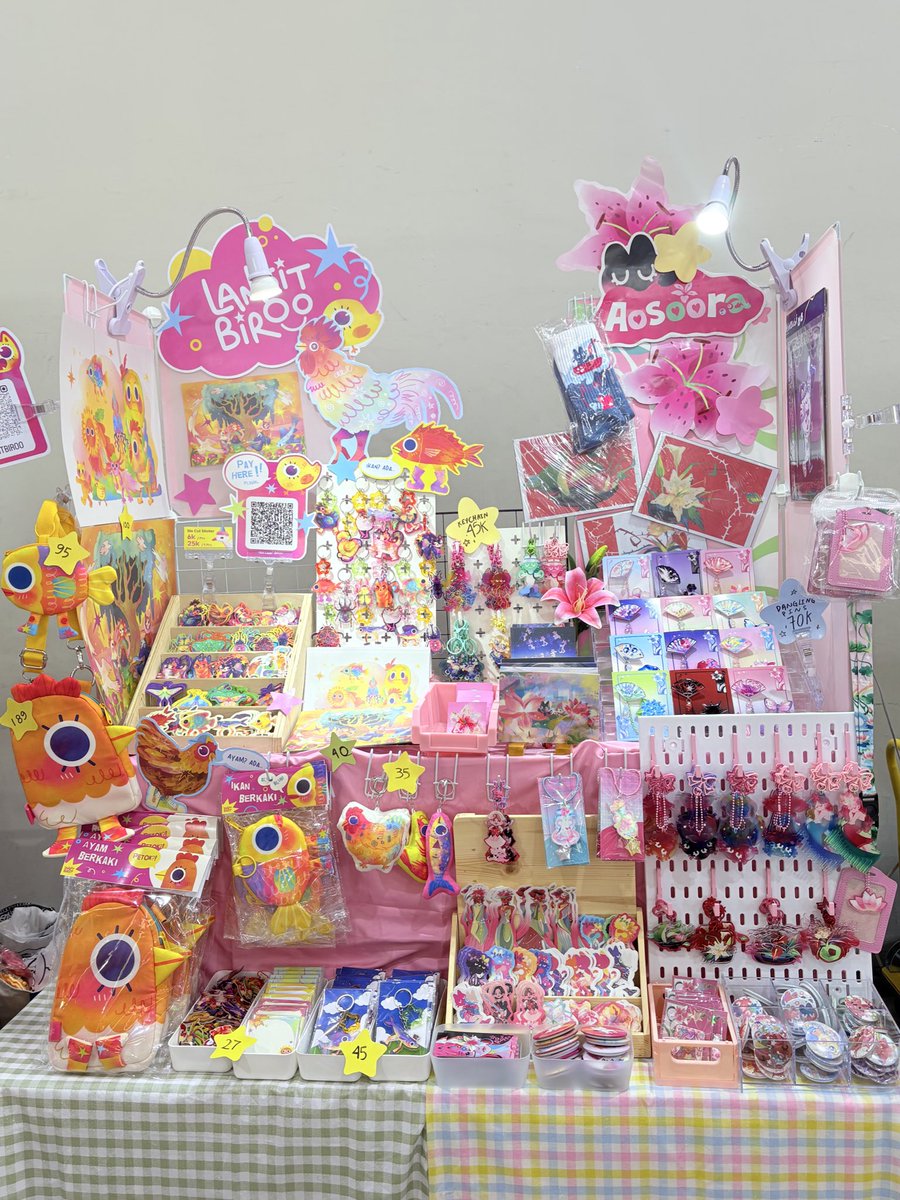 AOSO0RA's tweet image. come visit us today and tomorrow at biggle (chillax sudirman) table B12 💗🪷