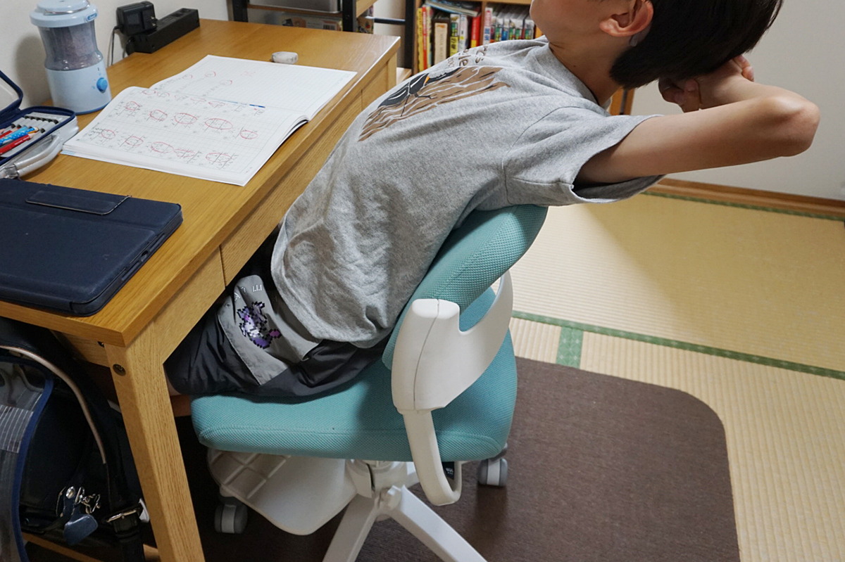EdTech_for_Kids's tweet image. 【今週の人気記事】椅子が変わると机時間も変わる？小5男子の「集中できない」を改善した“1脚”  - こどもとIT edu.watch.impress.co.jp/docs/report/20… #こどもとIT #学習椅子
