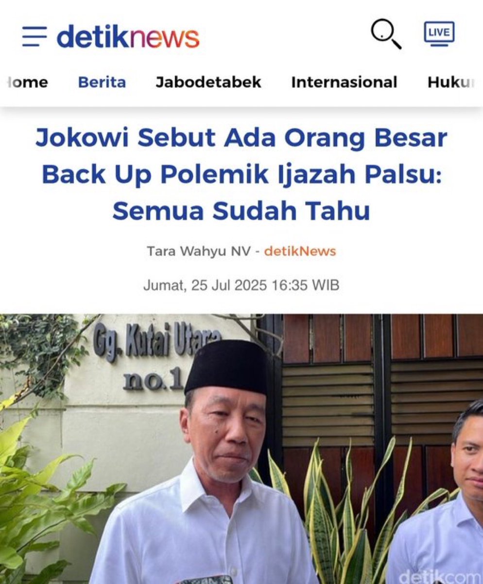 Dari fait accompli logika sederhana; tinggal tunjukkan ijazah selesai, kini bikin gaduh lagi dg coba membenturkan logika publik tsb kpd postulat politik. Sangat provokatif!

Klu saja bkn bapaknya wapres, …
Hmmmhh…