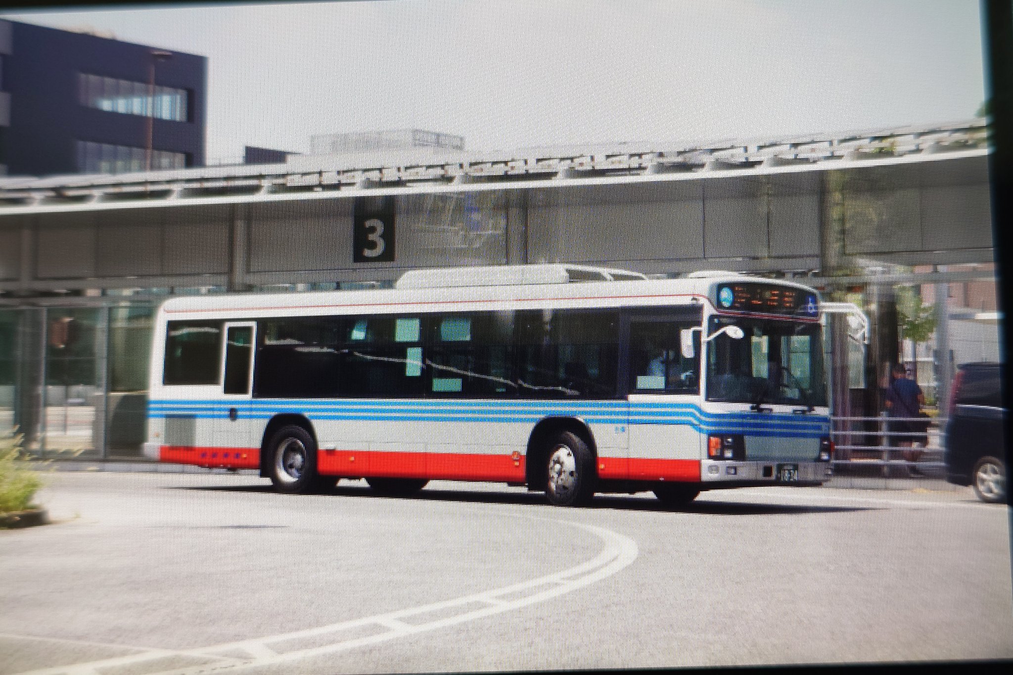 ロクデナシバス 1024px-644-4960_Chugoku_U-