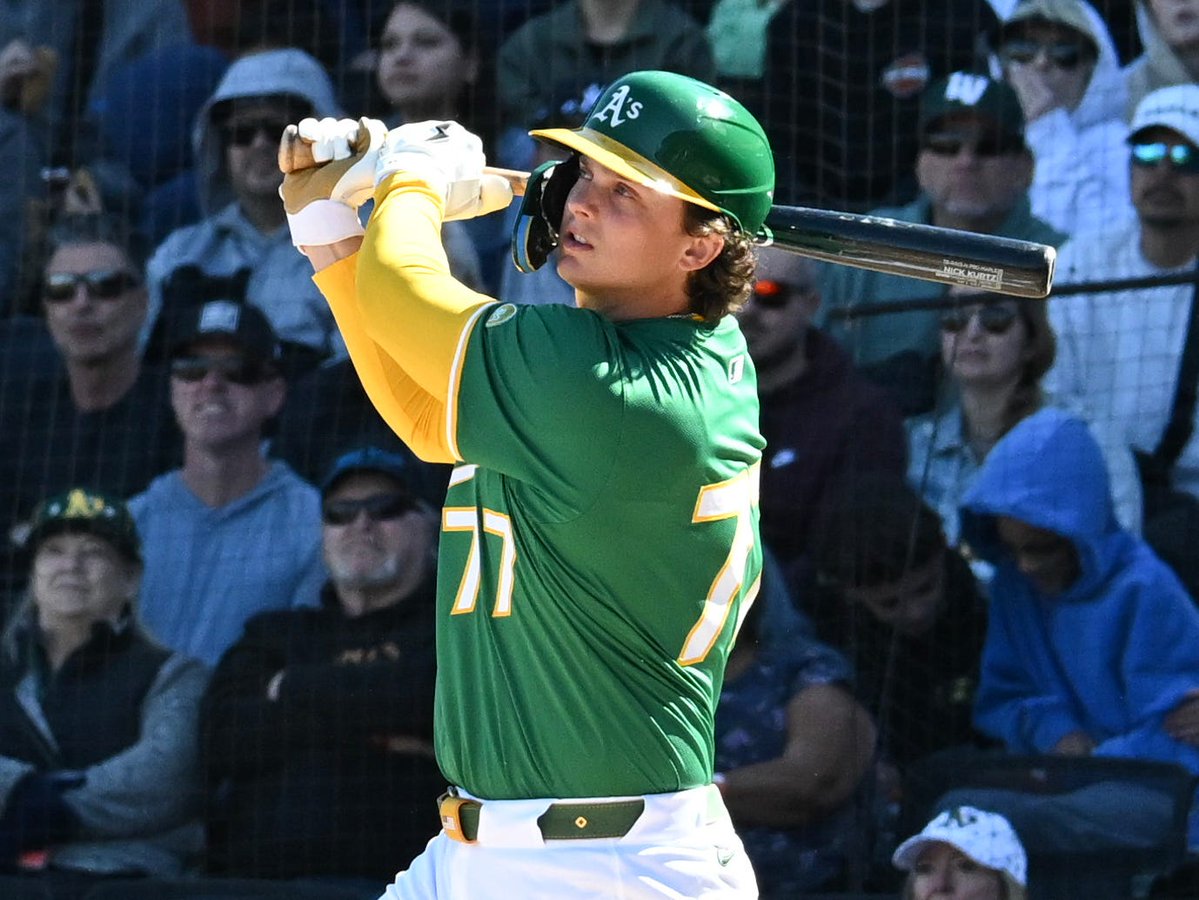 guille94's tweet image. Esta noche el juego de beisbol presenció una actuación descomunal del joven Nick Kurtz de los A's: el chico se fue de 6-6, con 4 jonrones, 8 carreras impulsadas, 6 anotadas, doblete, sencillo y comandó la paliza ante Houston 15-3. Una actuación soberbia, histórica. Tremendo! 🔥🚬