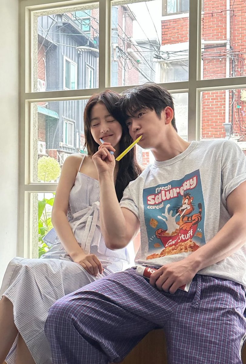 If I were them, I would be asking “what are we?” 🙇‍♀️🙇‍♀️🙇‍♀️🙇‍♀️