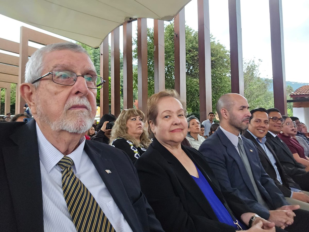 MarcosRguezC's tweet image. Junto al Embajador coreano, otros colegas y autoridades locales; participé en la X edición del Festival de Corea en Valle de Bravo EDOMEX, con motivo a la celebración de las relaciones diplomáticas entre este país y los Estados Unidos Mexicanos.