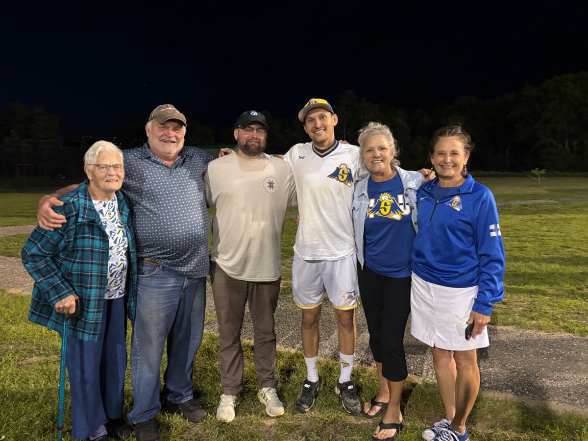 Great family outing unfortunately the <a href="/snurdbirds/">Midway Snurdbirds</a> loose a tough one to the Gnats 4-5.  Beautiful night, great company, awesome field. ⚾️❤️