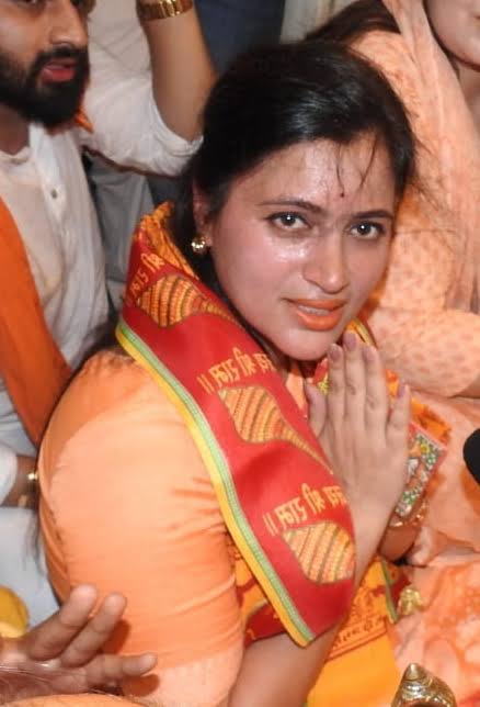 "बटेंगे तो कटेंगे" 

यह नारा कितने प्रतिशत सही है..??

(A).   70%                    (B).   80%
(C).    90%                   (D).   100%