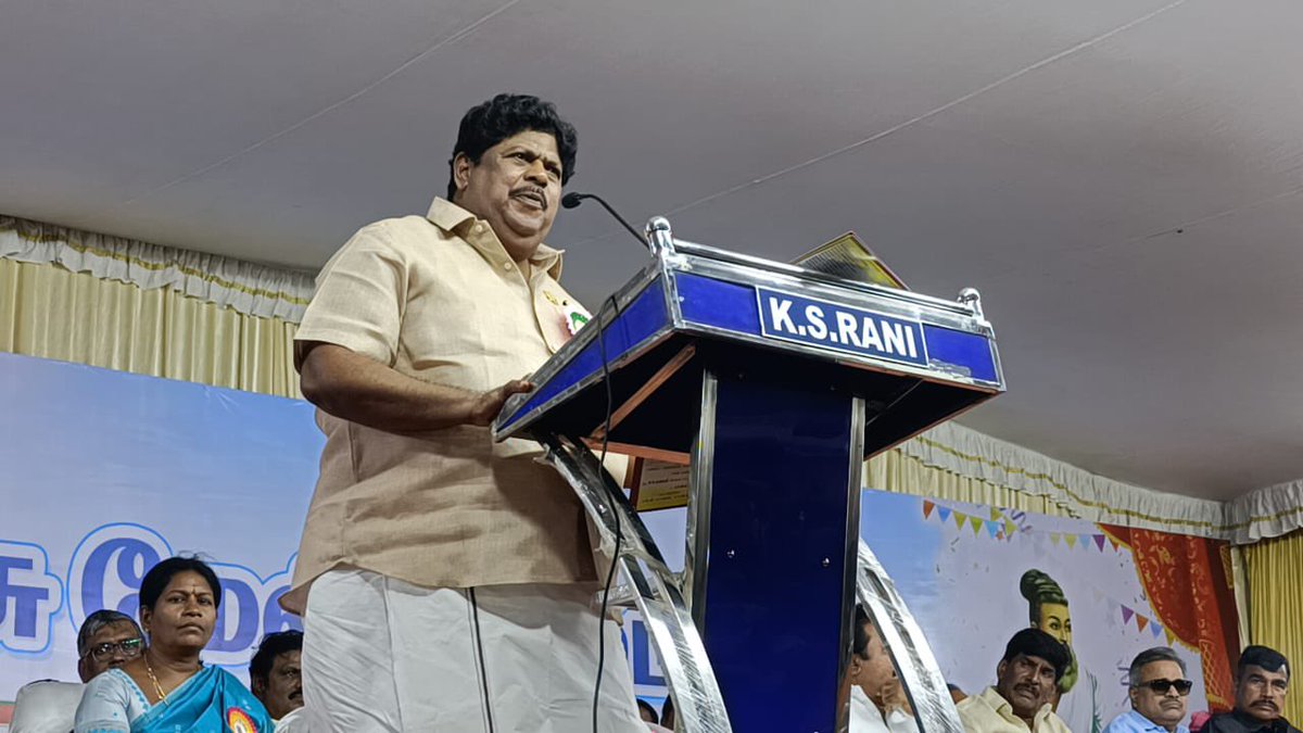 KPRamalingamMP's tweet image. நான் 1965 முதல் 1970 வரை படித்த நாமக்கல் மாவட்டம் இராசிபுரம் -தொ ஜேடர்பாளையம் அரசு உயர்நலைப்பள்ளியின் 75 ஆவது ஆண்டு விழாவில் , இந்த பள்ளியின் சிறப்பை பெருமைபடுத்தும் வகையில் ரூ 5 தபால்தலை வெளியிட்ட இந்திய பேரரசின் தலைவர் பாரதபிரதமர் நமது தேசதந்தை நரேந்தர மோடிஅவர்களுக்கு நன்றி…