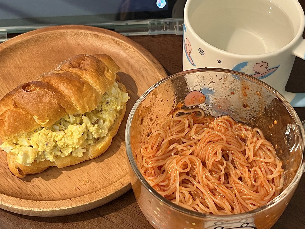 dongdong_eat's tweet image. 콩비빔면, 계란샐러드소금빵, 하이킥으로 시작하는 ɢᴏᴏᴅ-ᴍᴏʀɴɪɴɢ•°♪♪˚₊·˚₊·—̳͟͞͞♡˚₊·