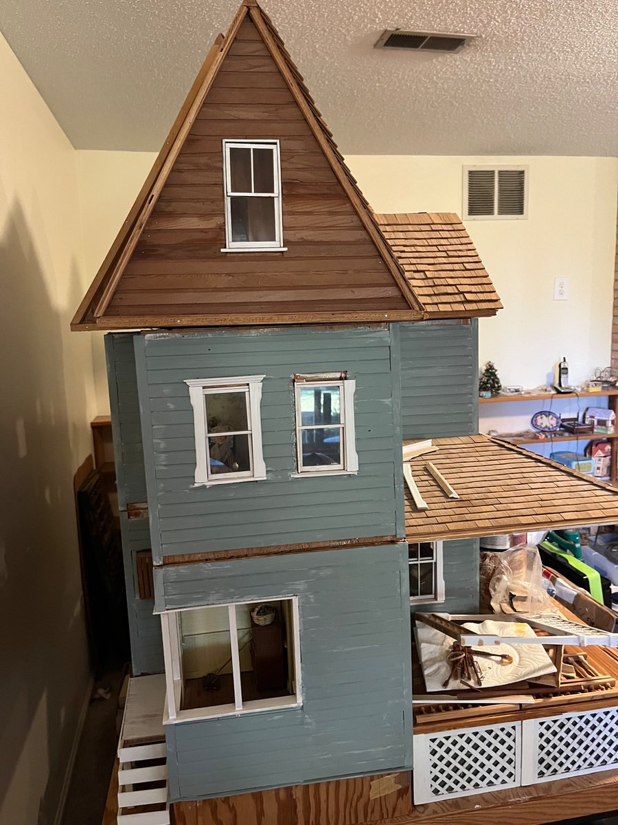 Paul J. Pastor tweet media