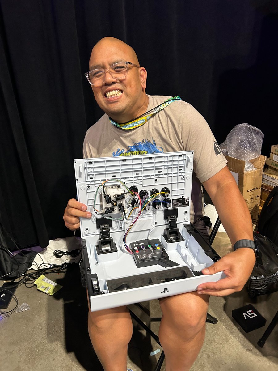 Attasa's tweet image. Attasa booth (E3) information #Evo2025 

Modding service will be available by @wazwuz and booth staff

- Assembly
- Customize
- Tuning
- Upgrade to the latest parts, etc.

ASI #GoldenLever #VM6R #LVL
Brook #FightingBoard
Qanba #Gravity
Sanwa #JLX2
Seimitsu #NOBILever
