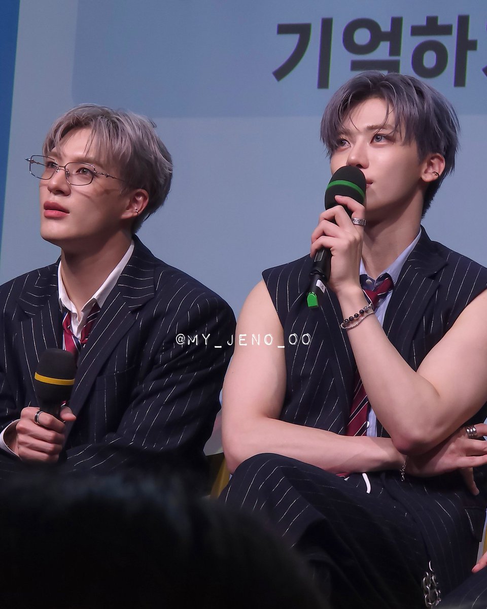 my_jeno_00's tweet image. 250726 미니팬미팅

오늘 착장이뻤는데 미팬까지 😍
최고였다 .. 
#NCTDREAM #제노 #재민