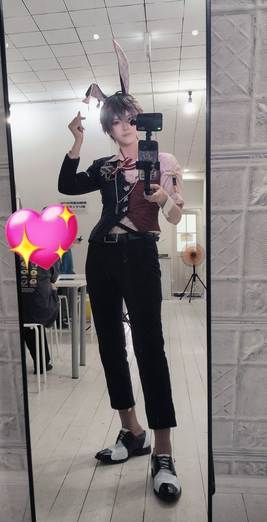 /cos
本日のコスプレ　ドッッッッッッキドキの初出しです…ウオオ〜‼️😭😭😭
大丈夫?!大丈夫これ?!不安不安不安😭😭😭