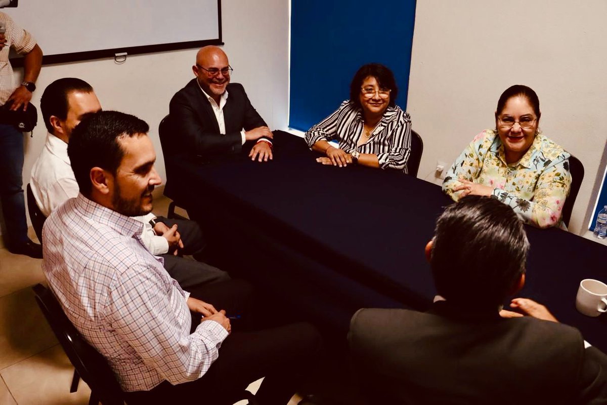 Espejo del Poder (@espejodelpoder_) on Twitter photo Veracruz concreta más de 4 mil cambios de adscripción con transparencia y justicia para el magisterio espejodelpoder.com/veracruz-concr… a través de <a href="/EspejoDelPoder_/">Espejo del Poder</a> <a href="/SEducacionVer/">SEV | Secretaría de Educación de Veracruz 📚✏️</a> Veracruz concreta más de 4 mil cambios de adscripción con transparencia y justicia para el magisterio espejodelpoder.com/veracruz-concr… a través de <a href="/EspejoDelPoder_/">Espejo del Poder</a> <a href="/SEducacionVer/">SEV | Secretaría de Educación de Veracruz 📚✏️</a>
