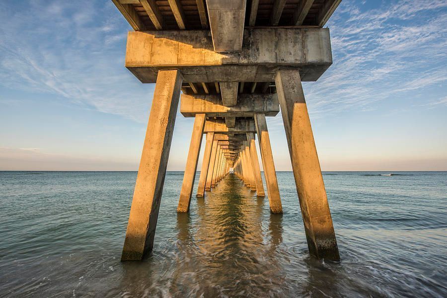 ImagesByJonEvan's tweet image. Photograph of a pier in Venice, florida. #art #love #artist #artstyle #fanart #piece #artwork #nature #photo #travel #photo #picoftheday #nature #Venice Art4sale #florida artistry #buyart Please refer to link for info and pricing buff.ly/3AIuYrq