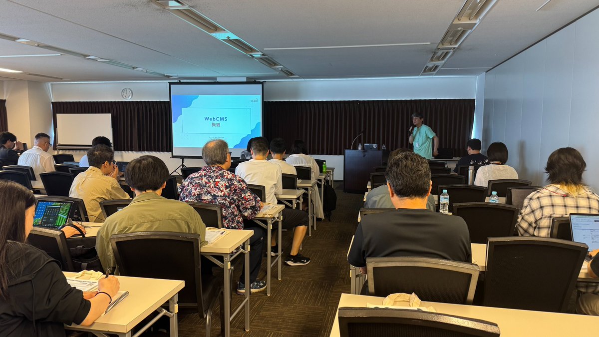 kazumich's tweet image. MTDDC Meetup TOHOKU 2025 が始まりました。最初はシックスアパートの平田さんの基調講演『WebCMS 概観』からです。 #MTDDC