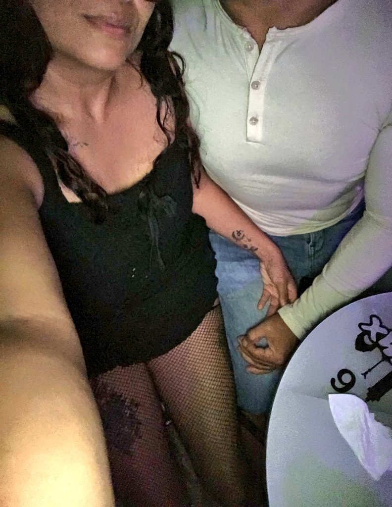 Omar y Violeta tweet media