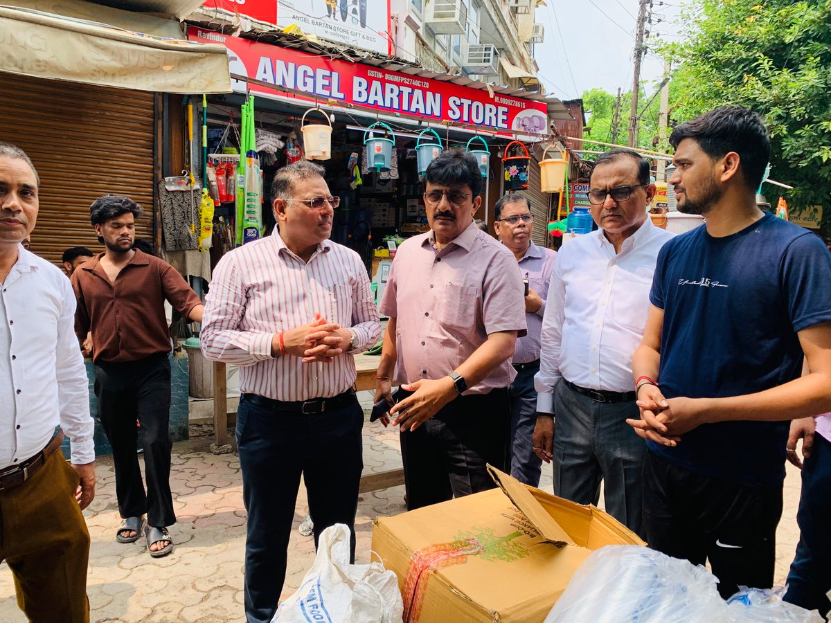 noida_authority's tweet image. स्वच्छता में लगातार अग्रणी प्लास्टिक मुक्त शहर की ओर एक और कदम✨
नौएडा प्राधिकरण हर वर्ष स्वच्छ सर्वेक्षण में अपनी उत्कृष्ट भागीदारी से नए कीर्तिमान स्थापित करता आया है। इसी क्रम में :-
2018 में रैंक थी 324 → 2024 में सम्मान मिला Golden City Award व राष्ट्रपति पुरस्कार
✅…