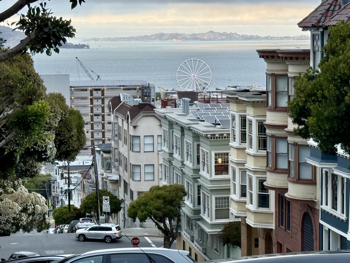 San Francisco, top of Russian Hill, near my old home on Lombard Street. Here tonight for some personal time.