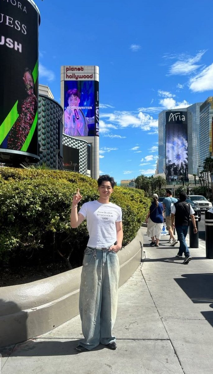 minhanthoi's tweet photo. Sayy hiii❤️‍🔥❤️‍🔥❤️‍🔥
#Negav #NegavLasVegas
#AnhTraiSayHiLasVegas https://t.co/ZnNOSulFVw