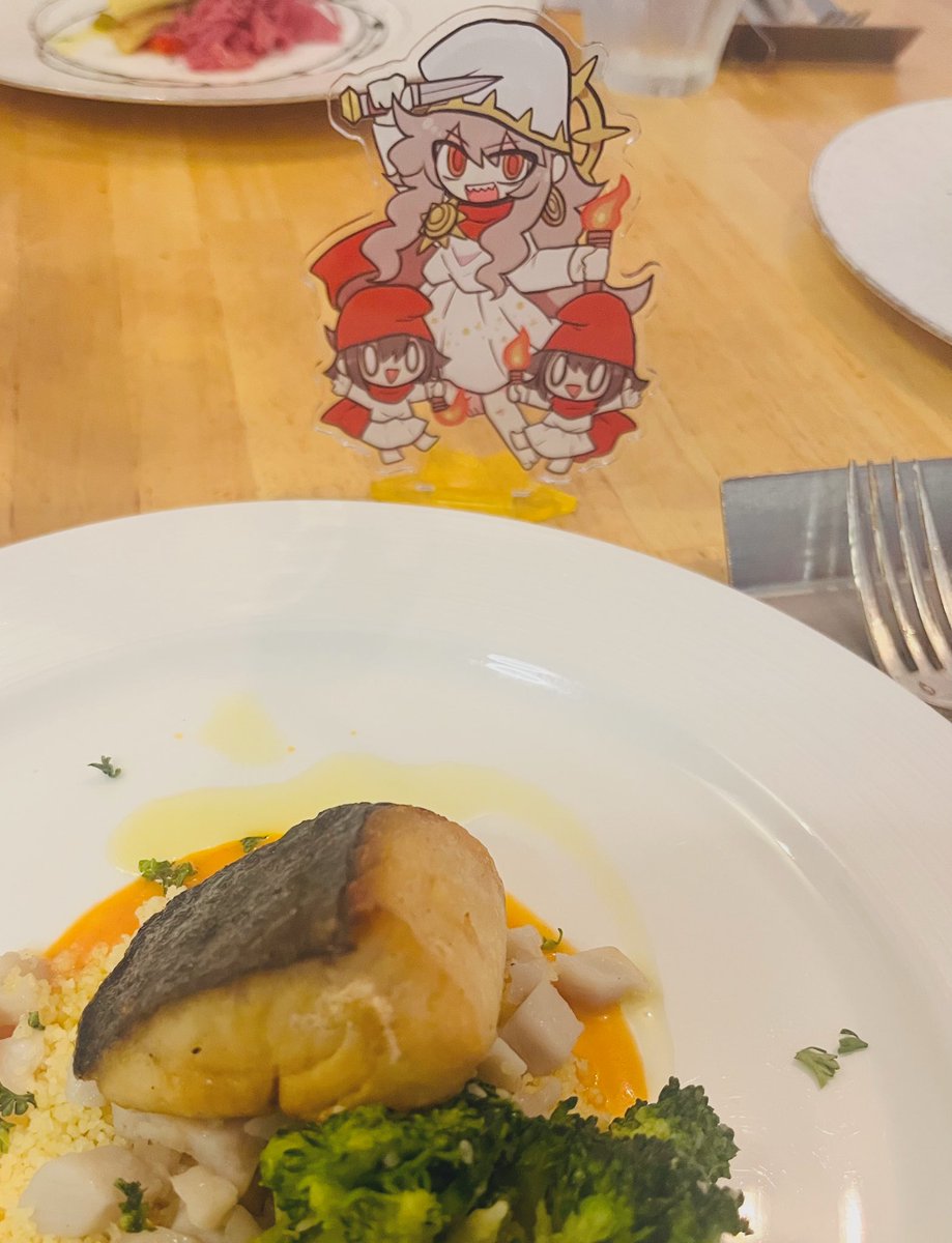 魚を屠るミトラ神