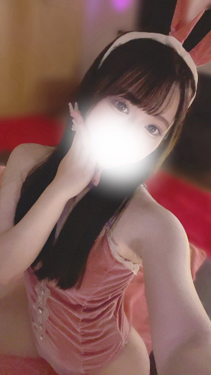 出勤しました🐰

本日17:00までお部屋います🫧
ご予約してくださったお兄様ありがとうございます💕
お部屋涼しくしてお待ちしてます☺️

15:00~🈳ございますのでお問い合わせお待ちしてます🍀