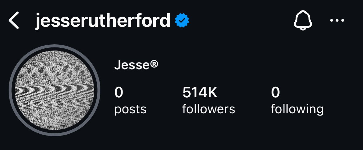 thenbhdfiles's tweet image. Jesse Rutherford just unfollowed The Neighbourhood on Instagram! ★