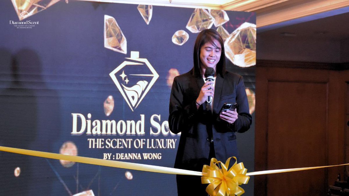 vmgasia's tweet photo. She did it! 💎 Deanna’s new venture, Diamond Scent, launched in style and is officially live!

Ready to smell like luxury or start your own scent journey with Deanna?

#DiamondScent #TheScentofLuxury #DiamondScentByDW #DeannaWong #VMGTalent https://t.co/sRiKVmjGgh