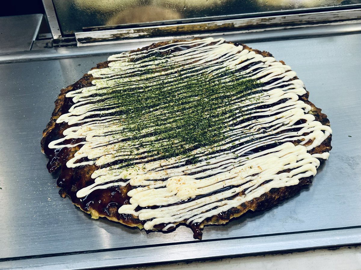 Gyo_Gyorui's tweet image. お昼はお好み焼き