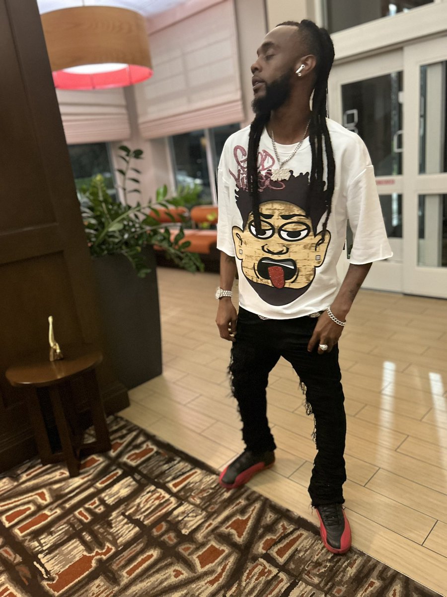 Big Memphis!!! Came to Houston to fuck it up major..
#Houston #houstonplug #HTX #Memphis