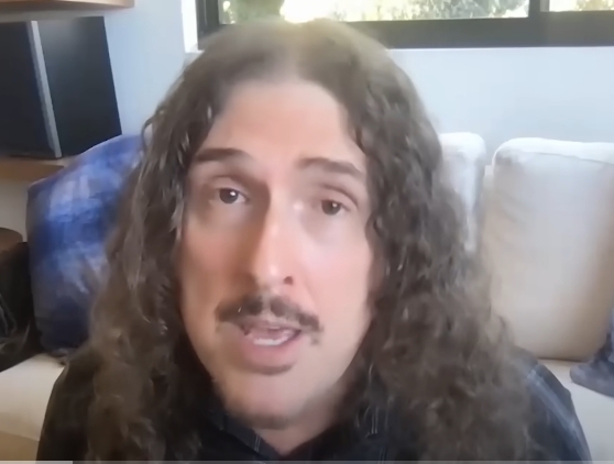RamzyNoodle's tweet image. #weirdaltwt ughhhh hes soo babygirl in this video dude omggg ughghhh his beard ughhh oh ughh
