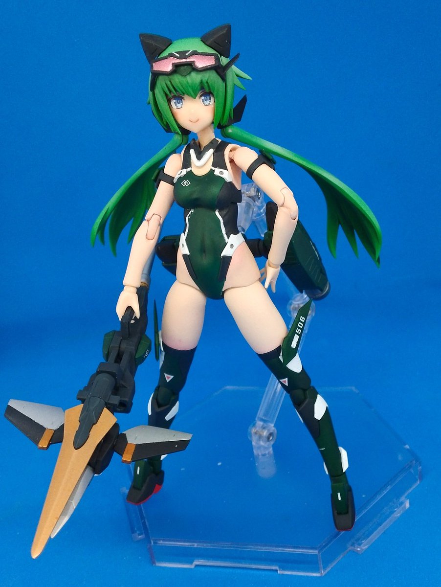 td_t_d's tweet image. 先週完成させてから撮影してなくて今ようやく撮影が完了しました。
スティレット Green swimsuit 完成です。
競泳水着スティレットを緑メインで塗装し、新たにオリジナル武器のジェットハープーンを製作して装備しました。
#今月作ったプラモ晒そうぜ
#フレームアームズ・ガール
#FAG