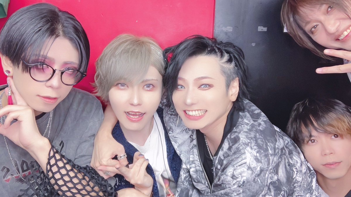 kmasa1108's tweet photo. 泥の様に寝ていた…🫠w

改めまして『TRIANGLE IMPACT』にご来場下さった皆様、配信で観てくれた皆様ありがとうございました🙏

三者三様、でもこの組み合わせでしか出来ない僕にとってもむちゃくちゃ楽しいLIVEになりました✨
みんなも楽しんでもらえたかな😊？

さぁ…次は8月…🔥 https://t.co/rUv5A9iBEZ
