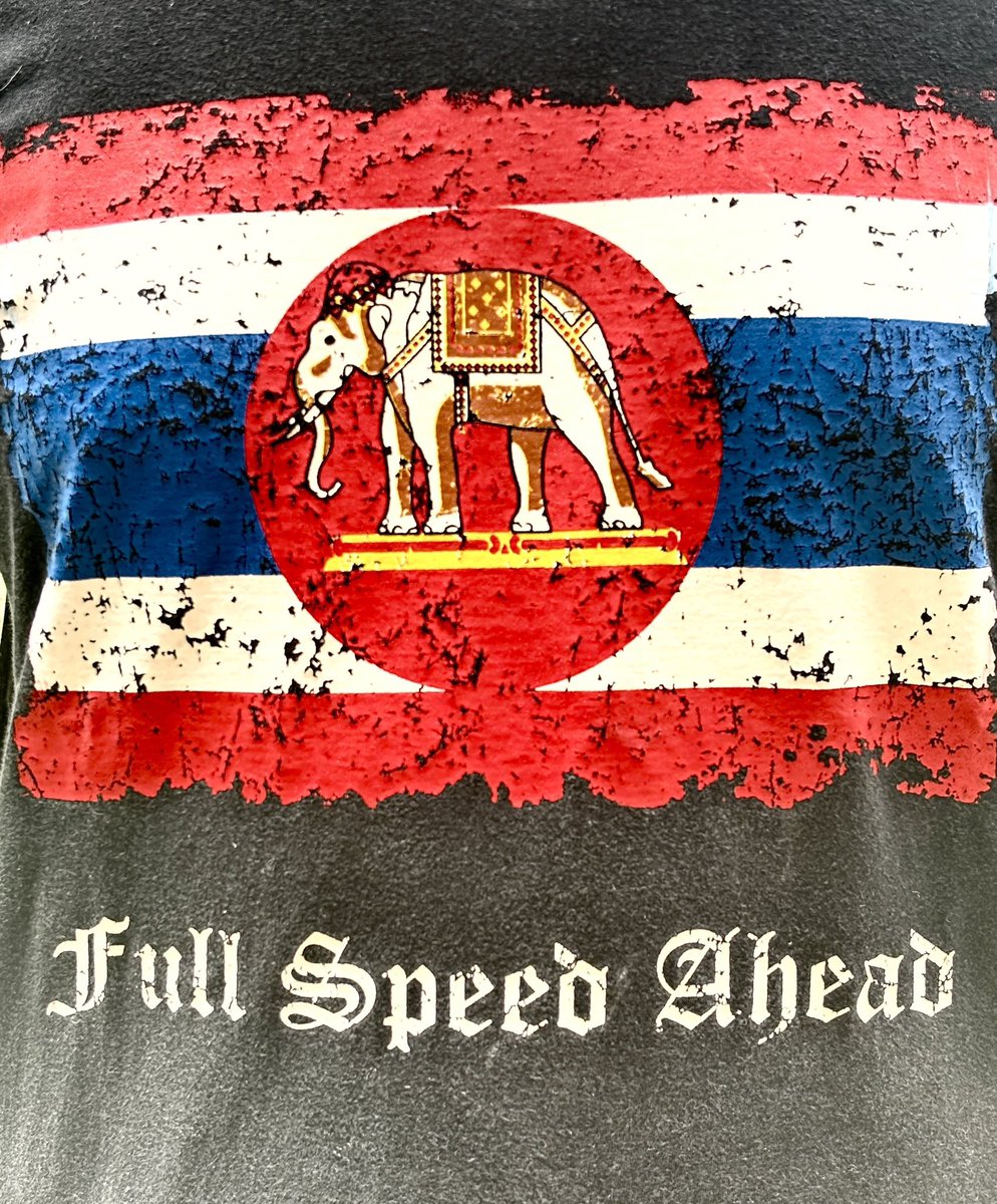 LIQUIDITYBOS's tweet image. 🇹🇭 Full Speed Ahead เดินหน้าเต็มกำลัง ปกป้องทุกตารางนิ้วของแผ่นดินและทะเลไทย
#เดินหน้าเต็มกำลังตราดพิฆาตไพรี1 #fullspeedahead #กองทัพเรือ #ไทยนี้รักสงบแต่ถึงรบไม่ขลาด #ตราดพิฆาตไพรี1
#cambodiaopenedfirefirst
