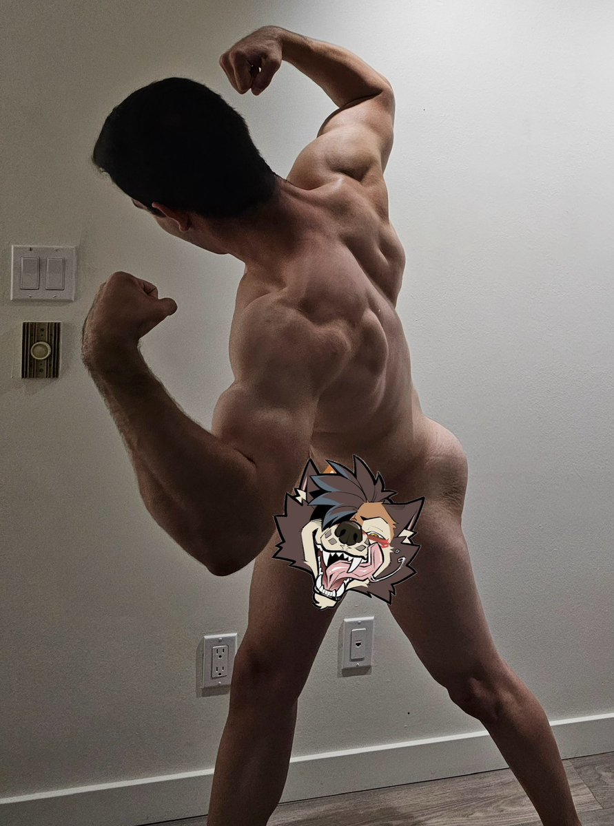 Your back is looking killer!! I’ve found spot lighting to be best when taking backshots