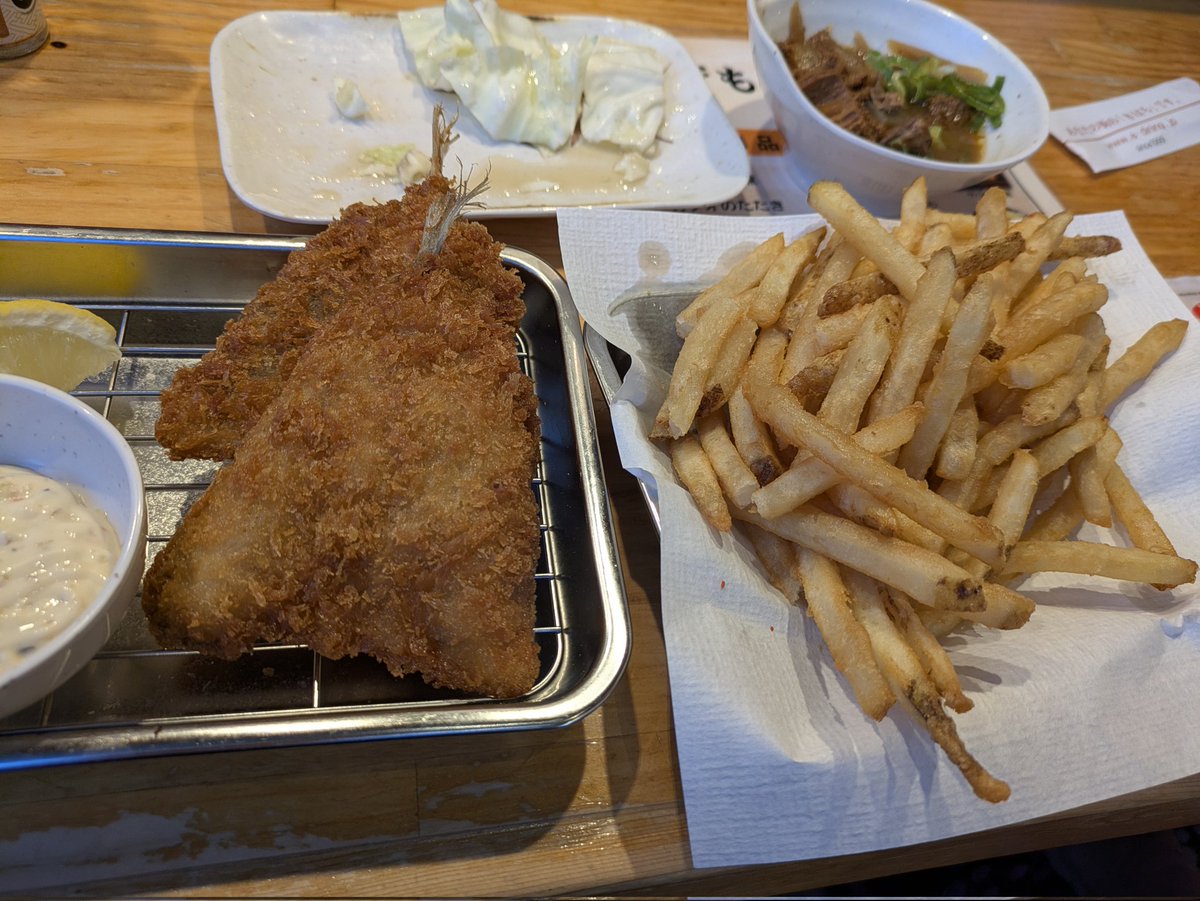 maithiru97's tweet image. 母の用事を終えて、駅前きはちらくはちで、いただきます〜
今日はノンアル😋たまに、居酒屋メニュー食べたくて、焼き鳥待ちですヽ(^o^)丿♥