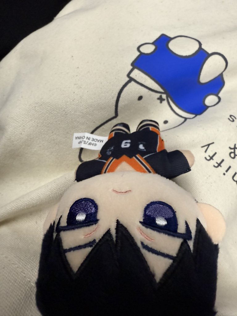 onriyum's tweet image. He looks so stupid
