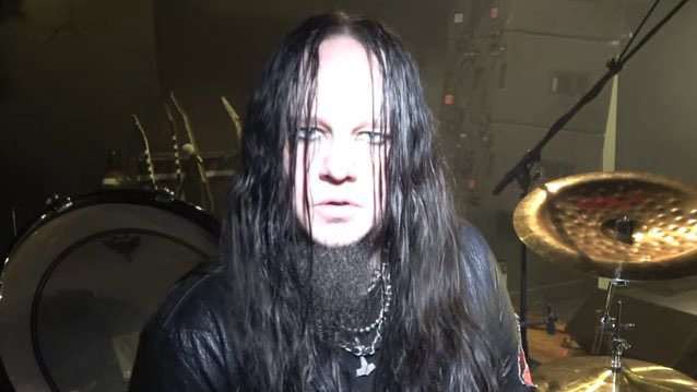 RockOthers's tweet image. #AlmanaccoRock by @FabioLisci
#OnThisDay #JoeyJordison
26 luglio 2021 – Muore Joey Jordison, batterista e cofondatore degli Slipknot
Il 26 luglio 2021 viene annunciata la morte di Joey Jordison, tra i fondatori degli Slipknot e primo batterista della formazione. Aveva 46 anni.…