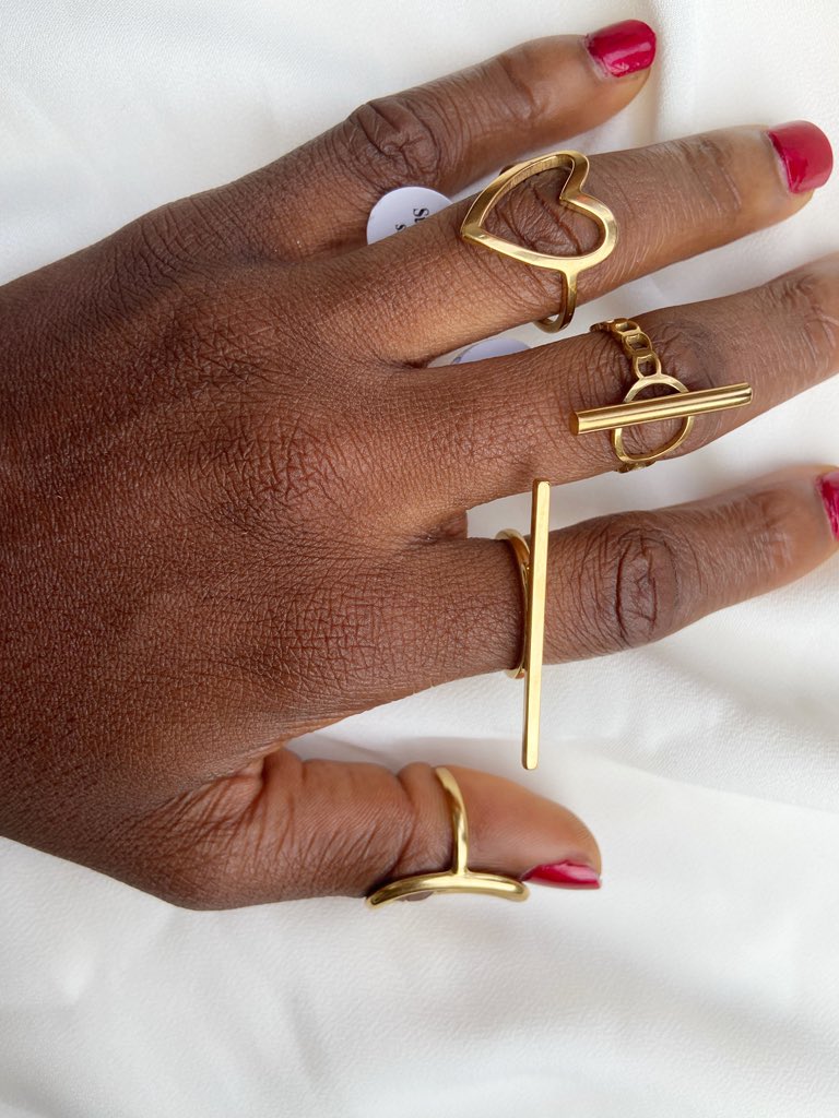 moladelagos's tweet image. Treat yourself or your favorite girl(s) to some gorgeous handmade jewelry pieces this weekend. 🛒