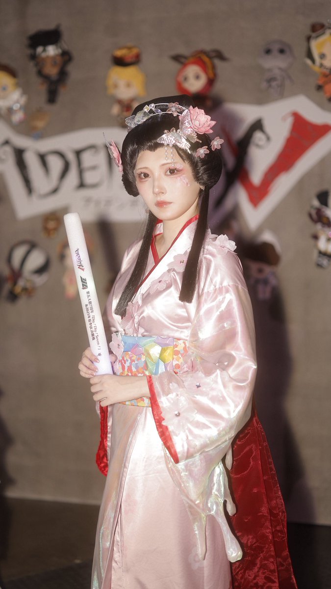 keilivenow723's tweet image. 7/26(土):幕張メッセ:第五人格 Day 2
芸者(美智子):しょこらさん(@Chocolat_cos0)
今日も美智子さんは綺麗だった!
「第五人格」ライトセーバーも
※入場者特典
手に入れたごみたいで、ご満悦!
撮影ありがとうございました!
#しょこらいく
#第五人格DigDigSeven