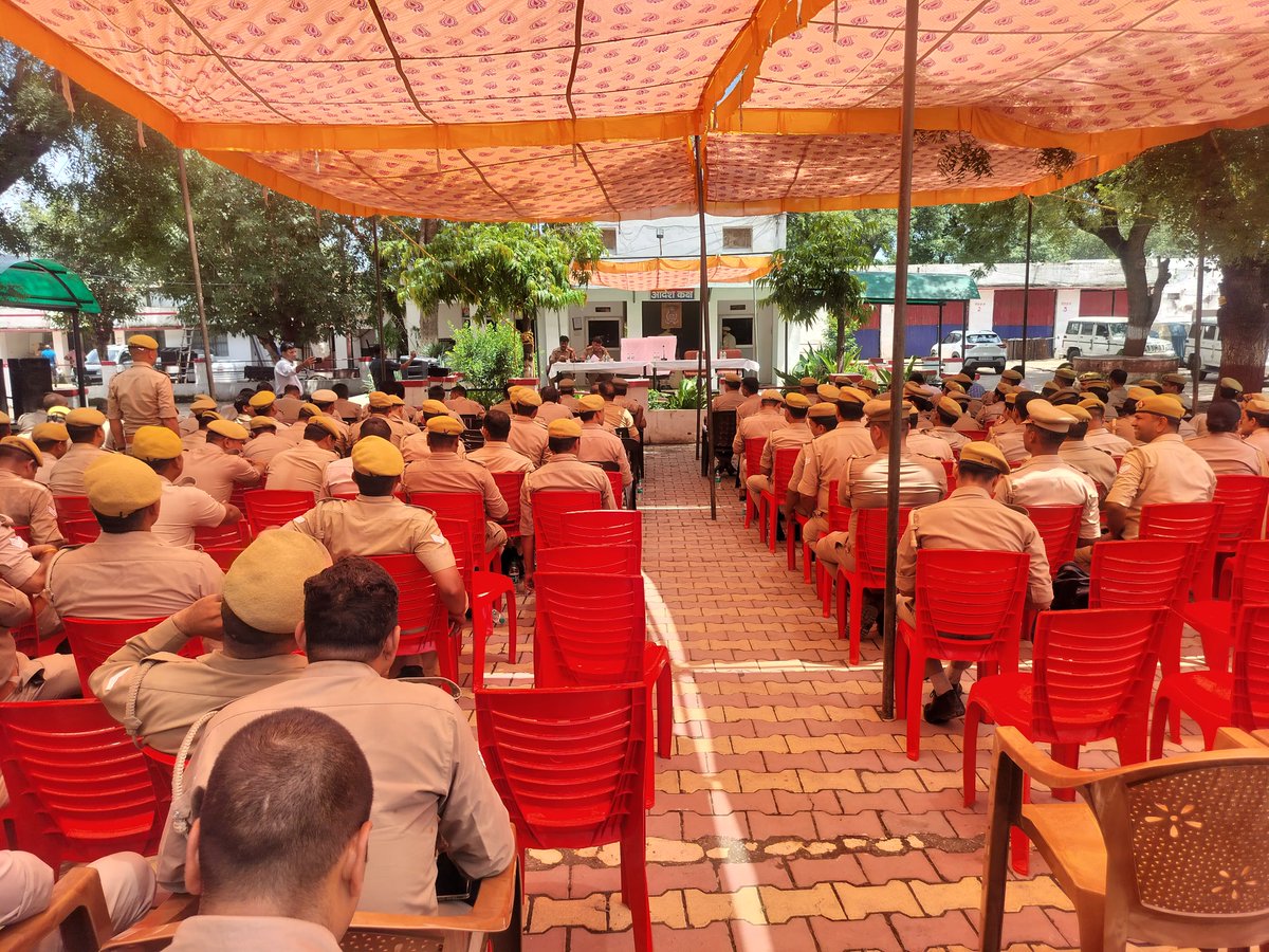 MATHURA POLICE (@mathurapolice) on Twitter photo тЮбя╕П#sp_city рд╡ #sp_traffice рджреНрд╡рд╛рд░рд╛ рд░рд┐рд░реНрдЬрд╡ рдкреБрд▓рд┐рд╕ рд▓рд╛рдЗрди рдордереБрд░рд╛ рдореЗрдВ рдЖрдЧрд╛рдореА рдЖрд░рдУ/рдПрдЖрд░рдУ рдХреА рд╣реЛрдиреЗ рд╡рд╛рд▓реА рдкрд░реАрдХреНрд╖рд╛ рдХреЗ рджреГрд╖реНрдЯрд┐рдЧрдд рдбрд┐рдпреВрдЯреА рдореЗрдВ рд▓рдЧреЗ рд╕рднреА рдЕрдзрд┐0/рдХрд░реНрдордЪрд╛рд░реАрдЧрдг рдХреЛ рдмреНрд░реАрдл рдХрд┐рдпрд╛ рдЧрдпрд╛ рдПрд╡рдВ рдЖрд╡рд╢реНрдпрдХ рджрд┐рд╢рд╛-рдирд┐рд░реНрджреЗрд╢ рджрд┐рдпреЗ рдЧрдпреЗ ред
<a href="/Uppolice/">UP POLICE</a>
<a href="/digrangeagra/">DIG Range Agra</a>
<a href="/adgzoneagra/">ADG ZONE AGRA</a> тЮбя╕П#sp_city рд╡ #sp_traffice рджреНрд╡рд╛рд░рд╛ рд░рд┐рд░реНрдЬрд╡ рдкреБрд▓рд┐рд╕ рд▓рд╛рдЗрди рдордереБрд░рд╛ рдореЗрдВ рдЖрдЧрд╛рдореА рдЖрд░рдУ/рдПрдЖрд░рдУ рдХреА рд╣реЛрдиреЗ рд╡рд╛рд▓реА рдкрд░реАрдХреНрд╖рд╛ рдХреЗ рджреГрд╖реНрдЯрд┐рдЧрдд рдбрд┐рдпреВрдЯреА рдореЗрдВ рд▓рдЧреЗ рд╕рднреА рдЕрдзрд┐0/рдХрд░реНрдордЪрд╛рд░реАрдЧрдг рдХреЛ рдмреНрд░реАрдл рдХрд┐рдпрд╛ рдЧрдпрд╛ рдПрд╡рдВ рдЖрд╡рд╢реНрдпрдХ рджрд┐рд╢рд╛-рдирд┐рд░реНрджреЗрд╢ рджрд┐рдпреЗ рдЧрдпреЗ ред
<a href="/Uppolice/">UP POLICE</a>
<a href="/digrangeagra/">DIG Range Agra</a>
<a href="/adgzoneagra/">ADG ZONE AGRA</a>