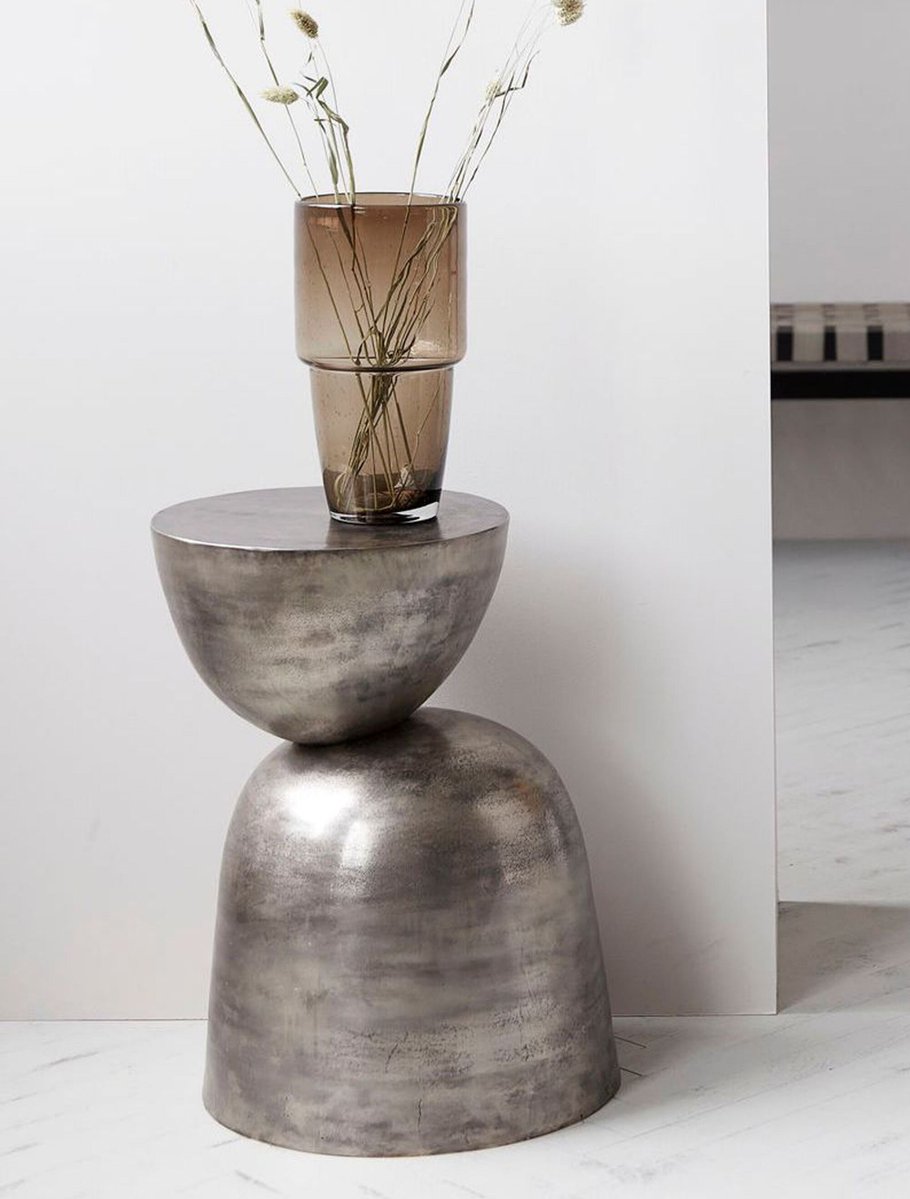 ELLEDECOR_Japan's tweet image. 【素材・機能別】デザインのいいサイドテーブル
bit.ly/458H5cV
木製やスチール製などの素材別、キャスター付きや収納付きなどの機能別にデザイン性の高いアイテムを厳選。自分のライフスタイルやインテリアデザインに合ったものをぜひ見つけて!