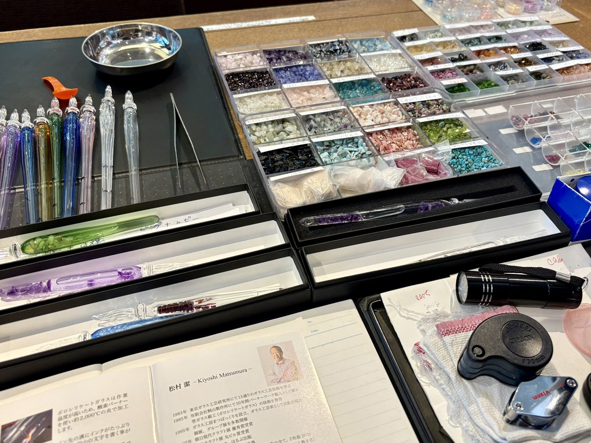 DT_stylo's tweet image. まつぼっくりのオリジナルガラスペン受注会開催中!
本日2025年7月26日
17時まで。
先生の手が空いてる時間は、飛び込みでも受付てます!
みなさん、ぜひ遊びにいらしてください✨