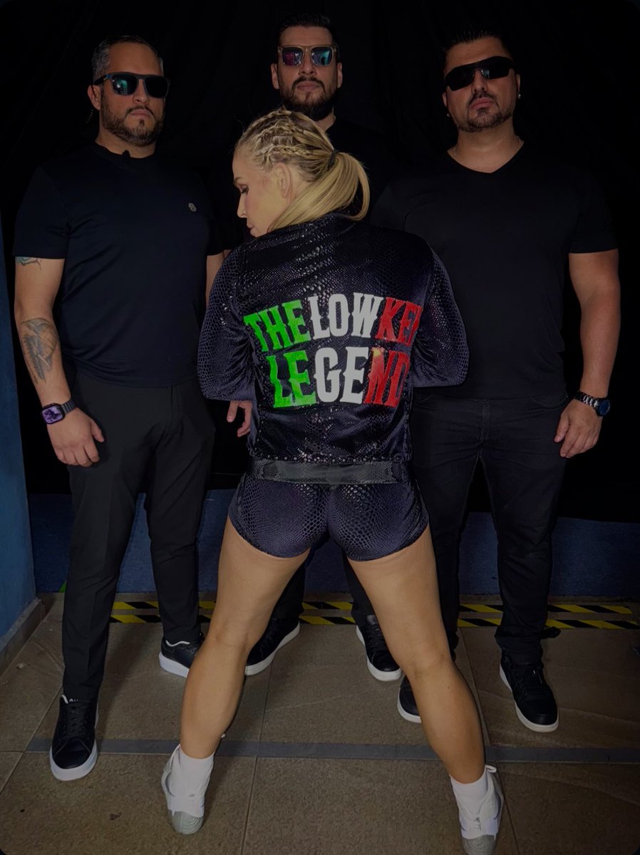 NatbyNature's tweet image. Leyenda bajo perfil. @luchalibreaaa 🇲🇽